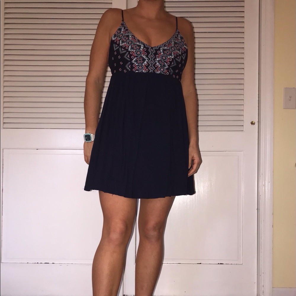 Cute navy blue dress!